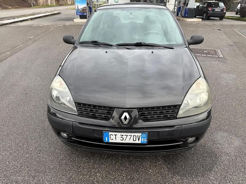 Usata Renault Clio II Luxe 74 CV (54 kW) 2005 Nero Berlina