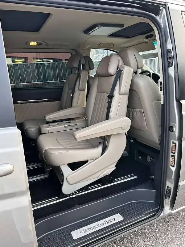 Usata Mercedes Viano Avantgarde 224 CV (164 kW) 2013 Grigio Monovolume
