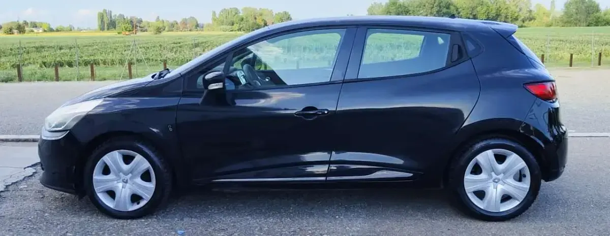 Usata Renault Clio IV 75 CV (55 kW) 2015 Nero Berlina