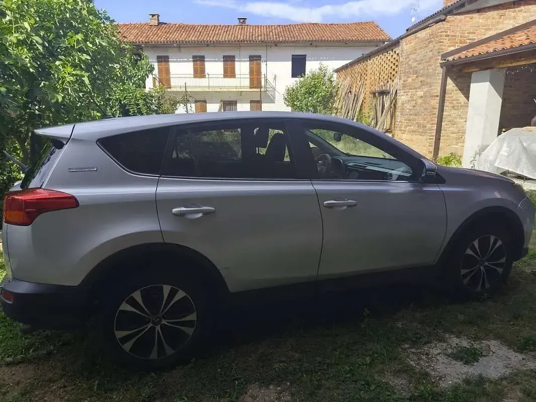 Usata Toyota RAV4 Anniversary 150 CV (110 kW) 2014 SUV