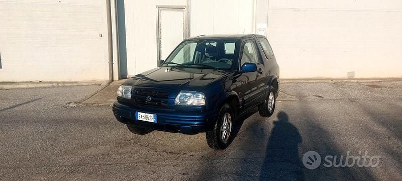 Usata 2001 Suzuki Vitara SUV | 4800 € (Buon prezzo) - Immagine 1/4