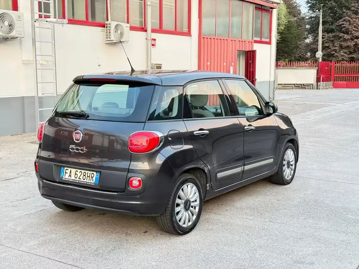 Usata Fiat 500L Lounge 84 CV (61 kW) 2015 Grigio Monovolume