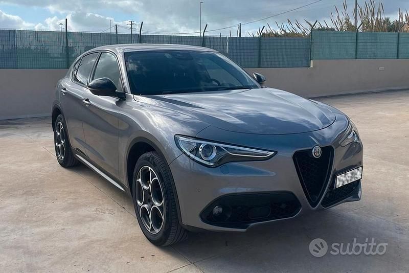 Usata Alfa Romeo Stelvio Super 210 CV (154 kW) 2019 Grigio SUV