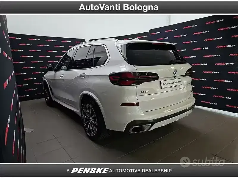 Usata BMW X5 M Sport 297 CV (218 kW) 2025 Bianco SUV