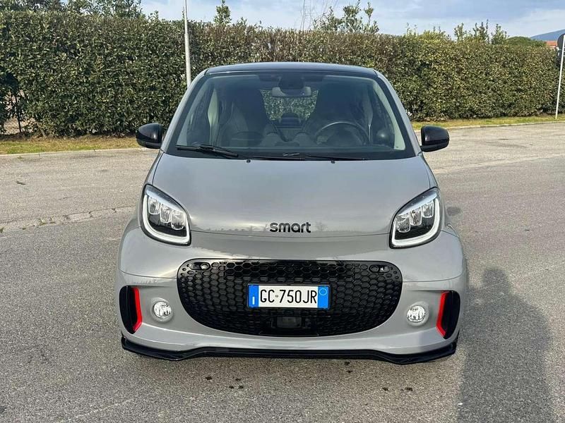 Usata Smart ForTwo Coupé 41 kW (56 CV) 2020 Silver matt Utilitaria