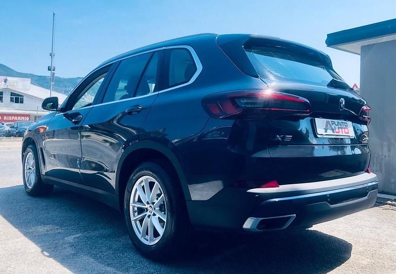 Usata BMW X5 333 CV (244 kW) 2021 Grigio SUV