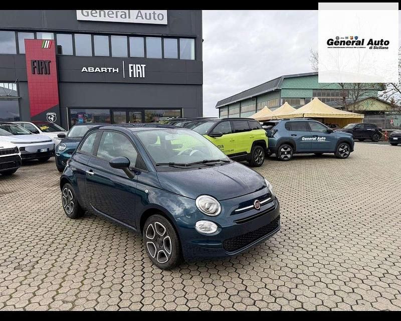 Blu/azzurro Usata 2022 Fiat 500 Club Tre volumi | 14.800 € (Molto cara) - Immagine 1/4