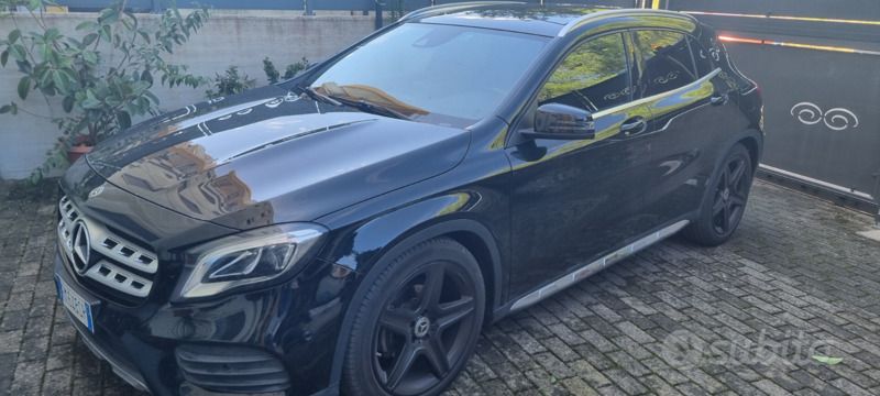 Usata 2018 Mercedes GLA200 Premium SUV | 24.000 € (Molto cara) - Immagine 1/4