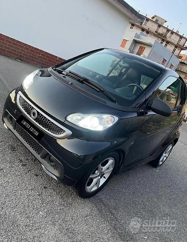 Usata Smart ForTwo Coupé 45 CV (33 kW) 2013 Nero Coupé