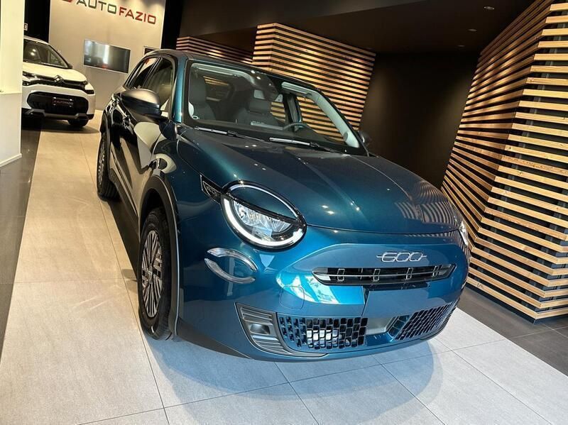 Usata Fiat 600 100 CV (73 kW) 2024 Verde SUV