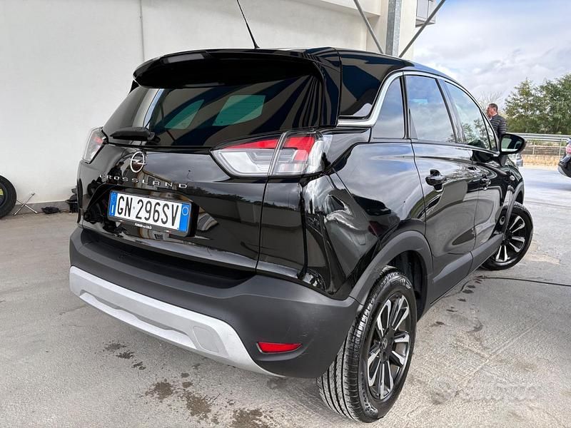 Usata Opel Crossland X Ultimate 110 CV (80 kW) 2023 Nero SUV