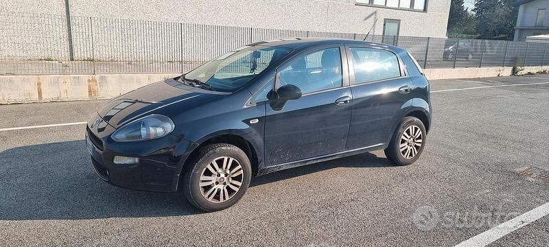 Usata Fiat Punto Evo 77 CV (56 kW) 2014 Blu Utilitaria