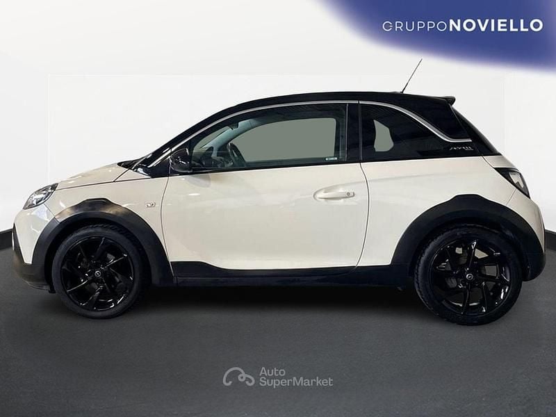 Usata Opel Adam Rocks 69 CV (50 kW) 2017 Bianco Utilitaria
