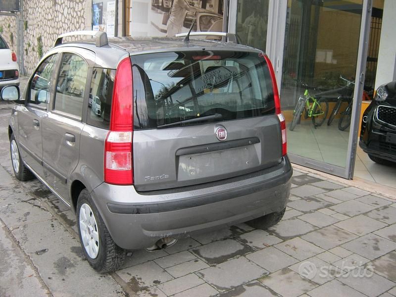 Usata Fiat Panda Dynamic 69 CV (50 kW) 2011 Grigio Utilitaria