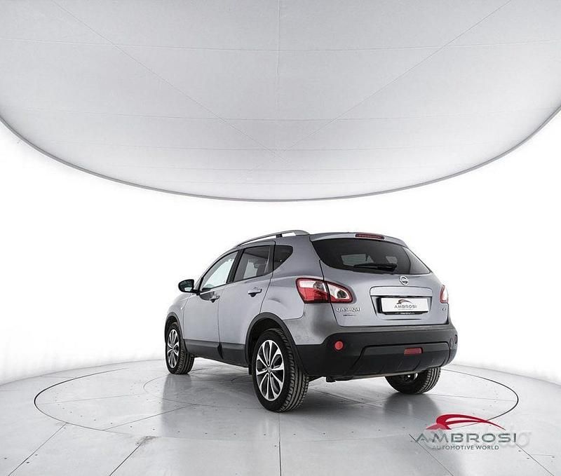 Usata Nissan Qashqai N-TEC 150 CV (110 kW) 2010 Grigio SUV