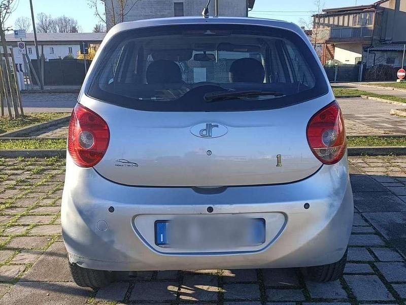 Usata DR DR1 82 CV (60 kW) 2010 Argento Utilitaria