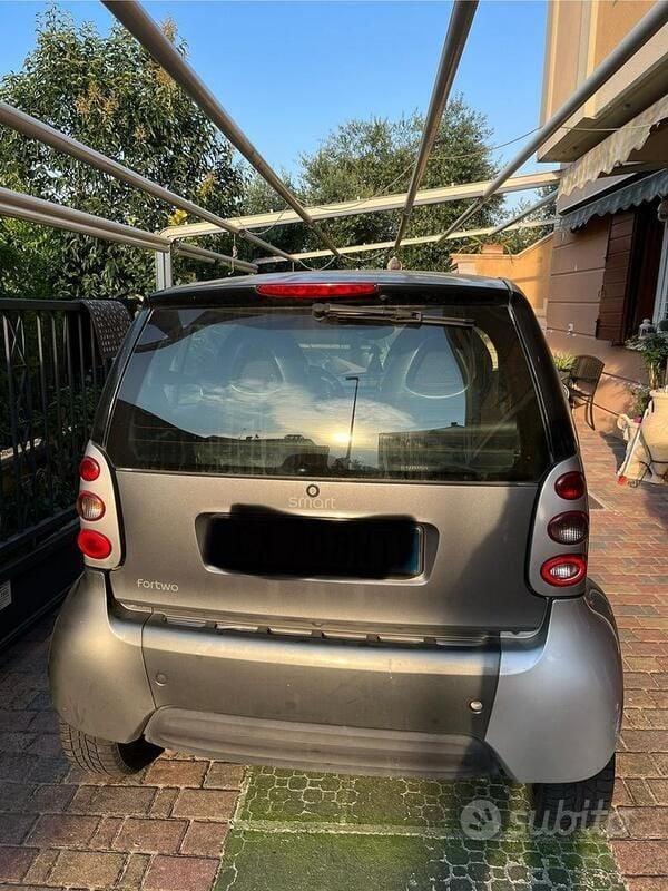 Usata 2006 Smart ForTwo Coupé Coupé | 2000 € (Buon prezzo) - Immagine 1/4