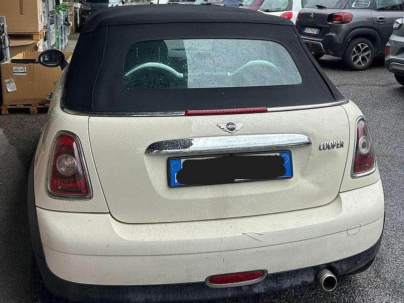 Usata Mini Cooper Cabriolet 120 CV (88 kW) 2009 Beige Cabrio
