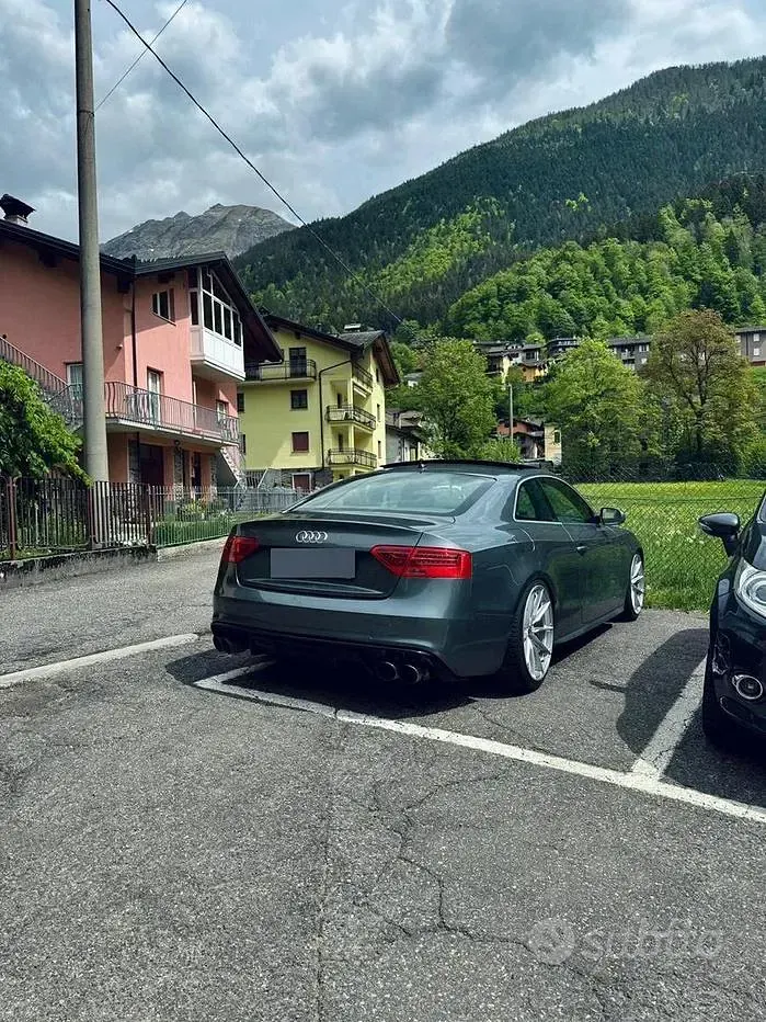 Usata Audi A5 177 CV (130 kW) 2019 Grigio Coupé