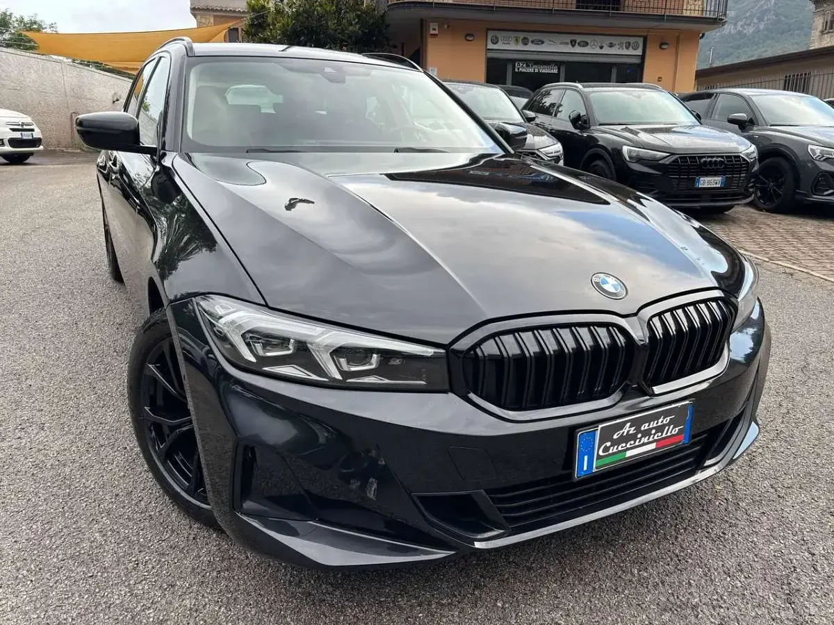 Usata BMW 318 M Sport 150 CV (110 kW) 2022 Nero metallizzato Station wagon