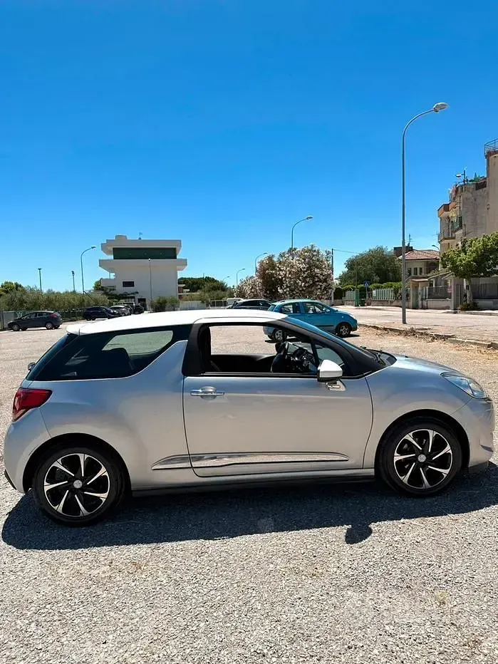 Usata DS Automobiles DS3 75 CV (55 kW) 2017 Grigio Utilitaria