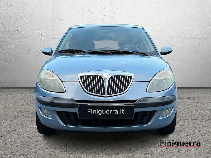 Usata Lancia Ypsilon 80 CV (58 kW) 2004 Blu Utilitaria