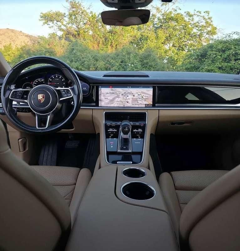 Usata Porsche Panamera 330 CV (242 kW) 2019 Berlina