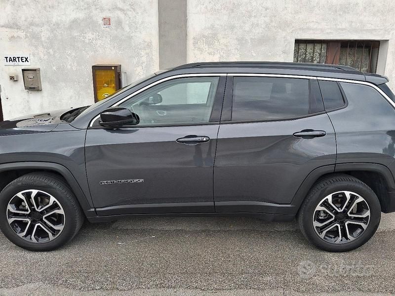 Usata Jeep Compass Limited 131 CV (96 kW) 2024 Grigio SUV