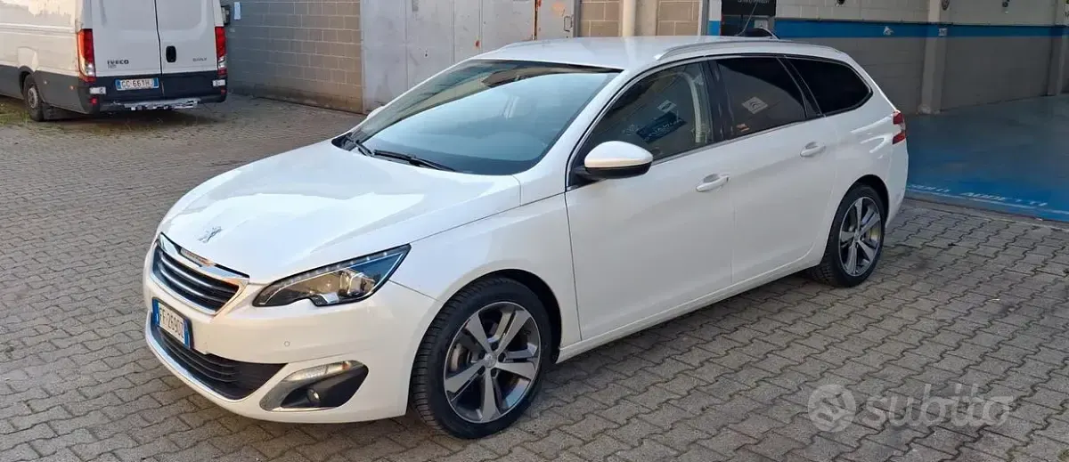 Usata Peugeot 308 Allure 120 CV (88 kW) 2016 Bianco Station wagon