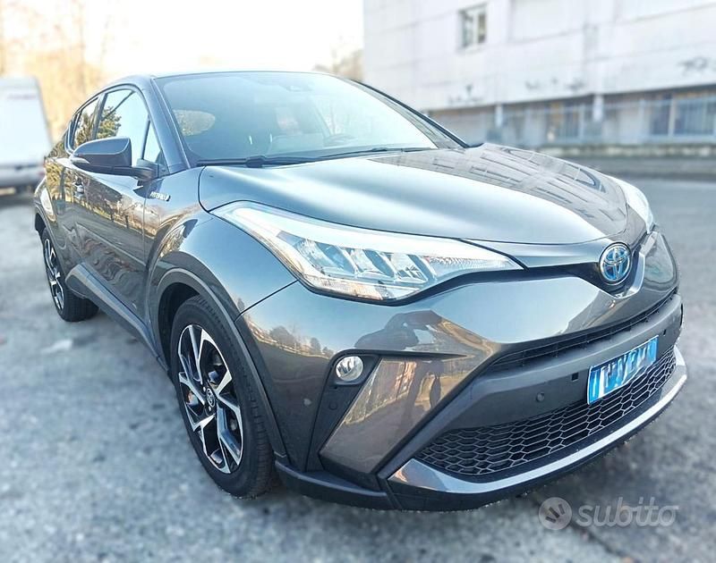 Usata Toyota C-HR Lounge 98 CV (72 kW) 2021 Grigio SUV