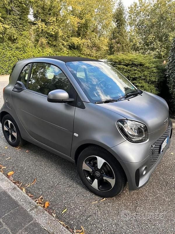 Usata Smart ForTwo Electric Drive 60 kW (82 CV) 2023 Grigio Coupé
