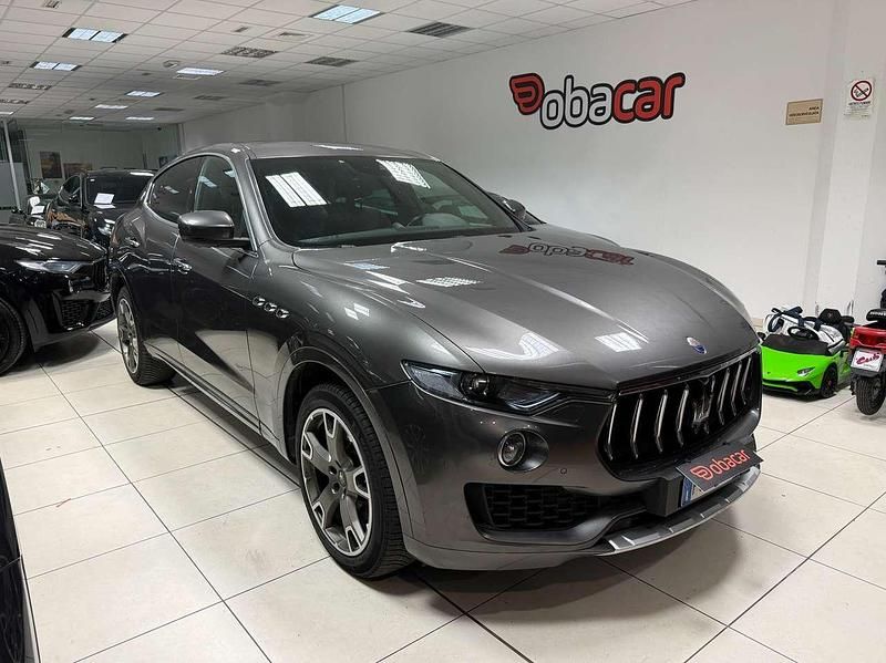 Usata Maserati Levante 275 CV (202 kW) 2017 Grigio SUV