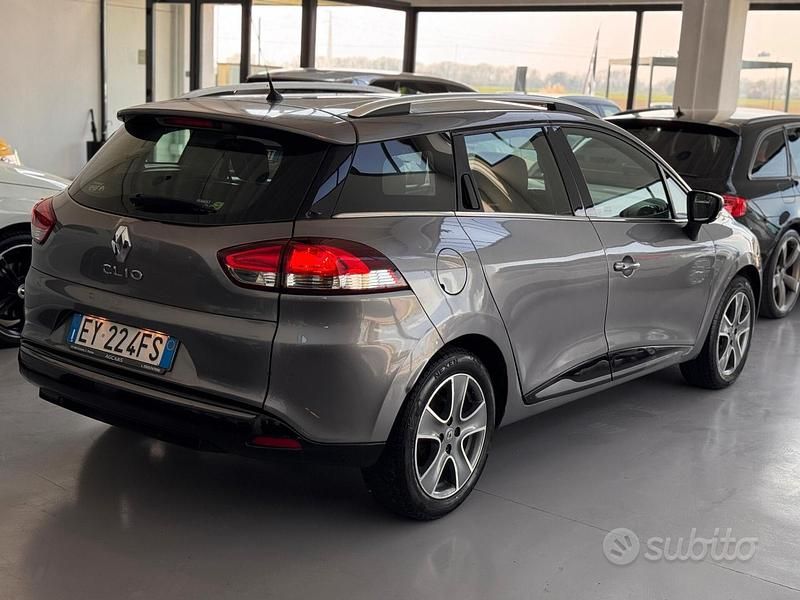 Usata Renault Clio GrandTour 90 CV (66 kW) 2014 Grigio Station wagon
