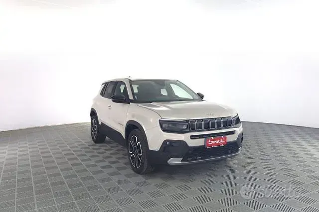 Usata Jeep Avenger Summit 101 CV (74 kW) 2024 SUV