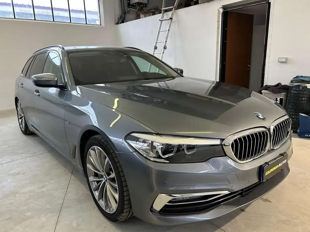 Usata BMW 530 265 CV (194 kW) 2018 Grigio Station wagon