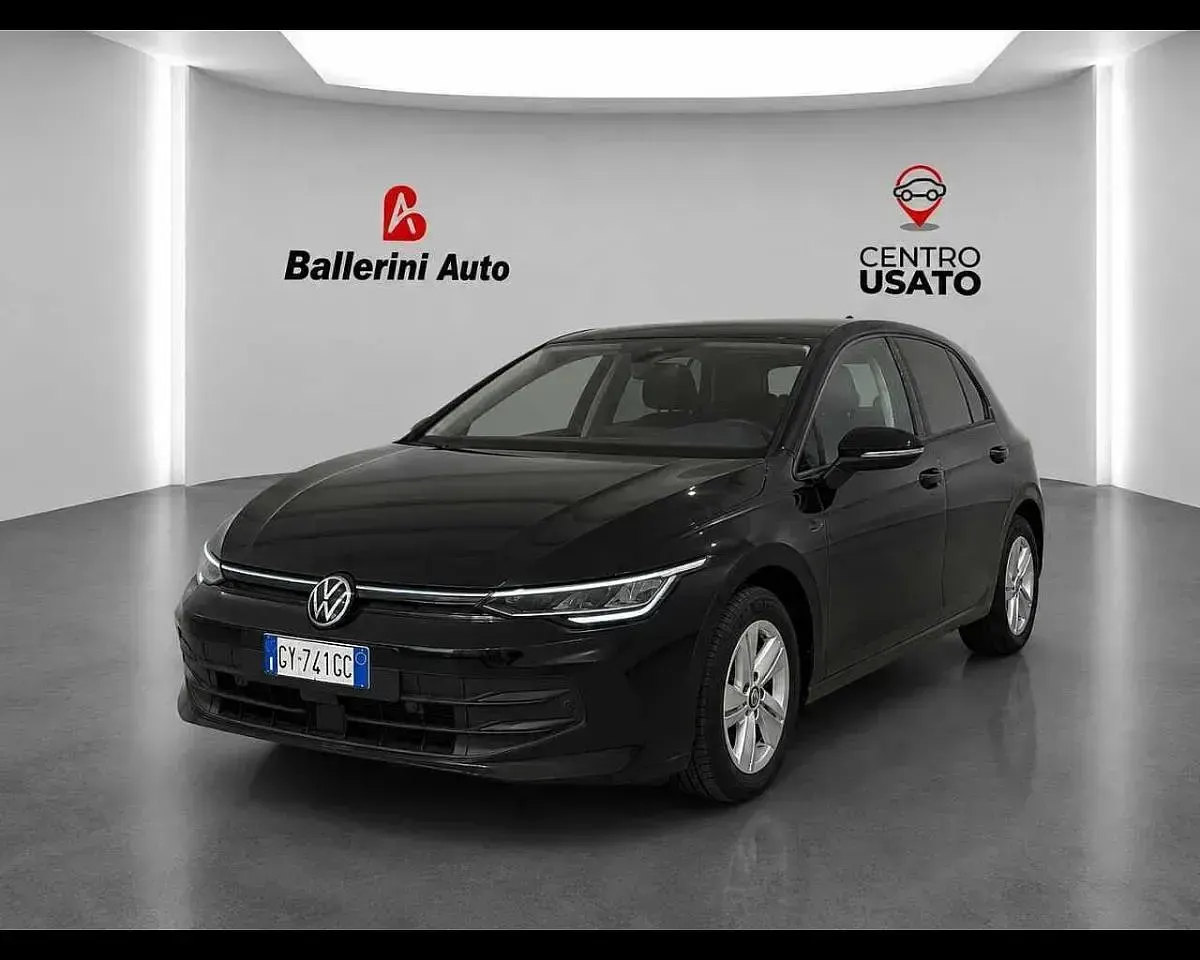 Usata VW Golf VIII Life 116 CV (85 kW) 2025 Berlina