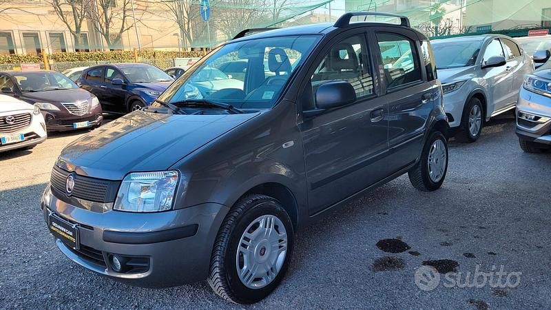 Usata Fiat Panda 77 CV (56 kW) 2012 Grigio Utilitaria