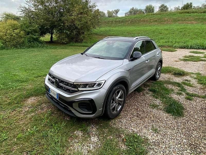 Usata VW T-Roc R-line 150 CV (110 kW) 2023 Argento SUV