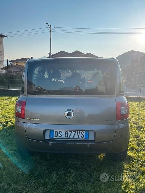 Usata Fiat Multipla 120 CV (88 kW) 2008 Monovolume