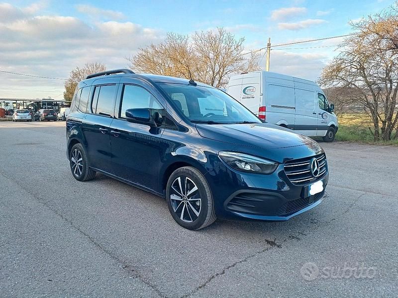 Usata Mercedes 180 116 CV (85 kW) 2025 Blu Berlina