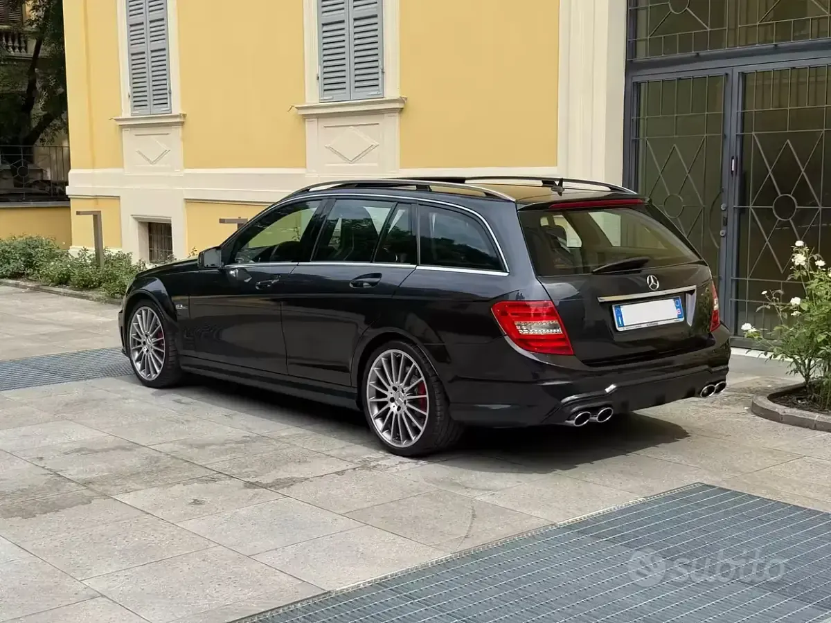 Usata Mercedes C63 AMG AMG 487 CV (358 kW) 2012 Grigio Station wagon