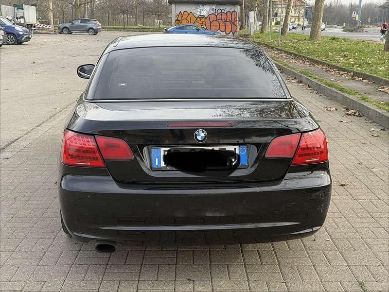 Usata BMW 320 Cabriolet 184 CV (135 kW) 2011 Cabrio