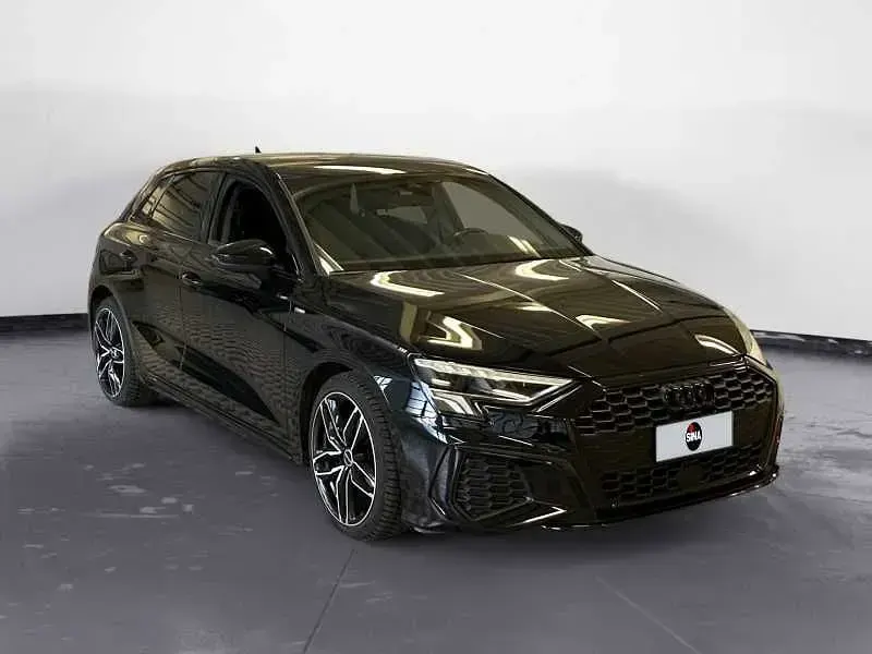Usata Audi A3 Sportback S-Line 116 CV (85 kW) 2022 Nero Utilitaria