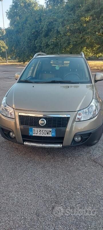 Oro Usata 2007 Fiat Sedici Emotion SUV | 3000 € (Buon prezzo) - Immagine 1/4