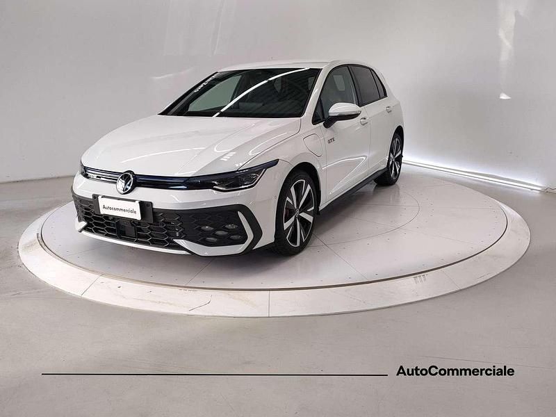 Nuova VW Golf VIII GTE 272 CV (200 kW) 2025 Bianco Utilitaria