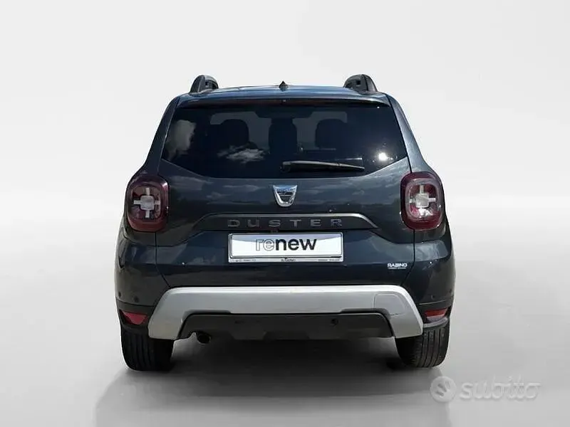 Usata Dacia Duster Prestige 101 CV (74 kW) 2020 Grigio SUV
