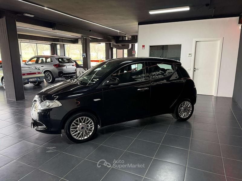 Usata Lancia Ypsilon S 95 CV (69 kW) 2015 Nero Utilitaria