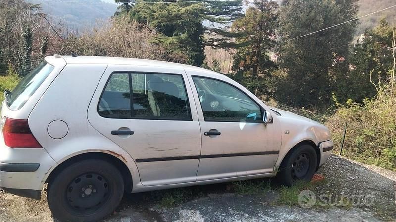 Usata VW Golf III 110 CV (80 kW) 1998 Grigio Berlina