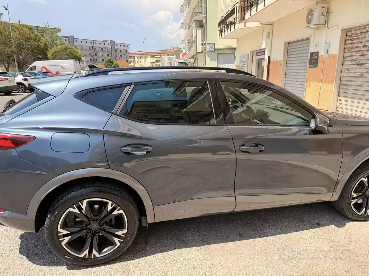 Usata Cupra Formentor 150 CV (110 kW) 2024 Grigio SUV
