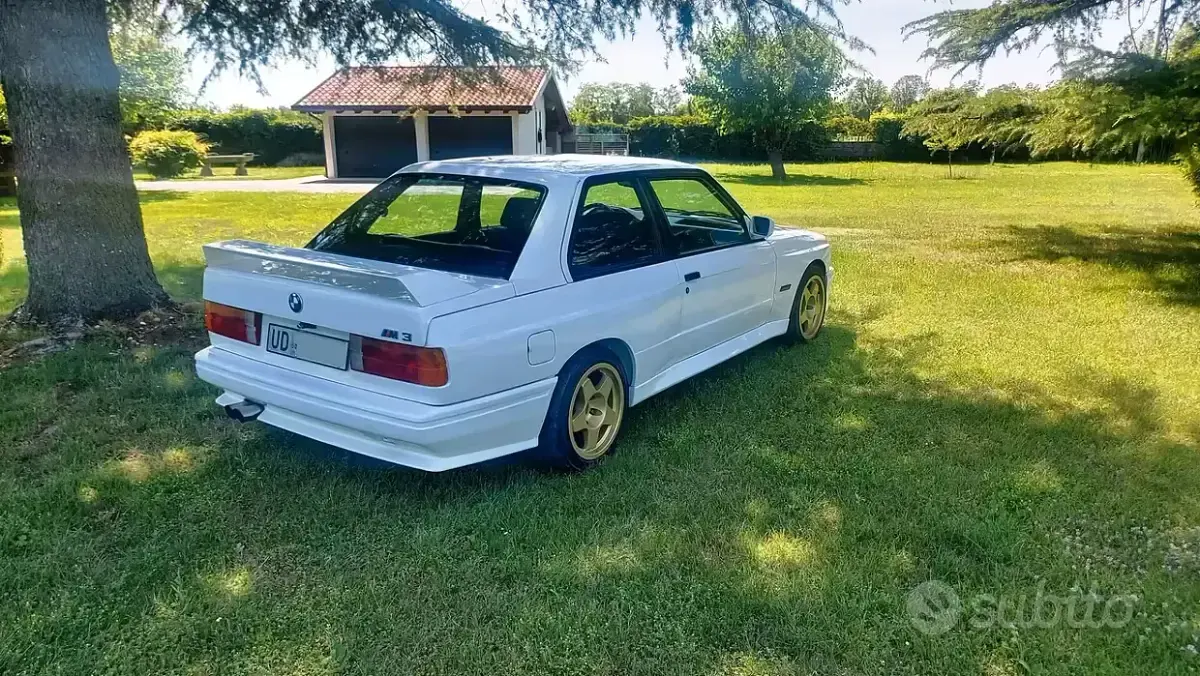 Usata BMW M3 Efficient Dynamics 194 CV (142 kW) 1987 Bianco Coupé